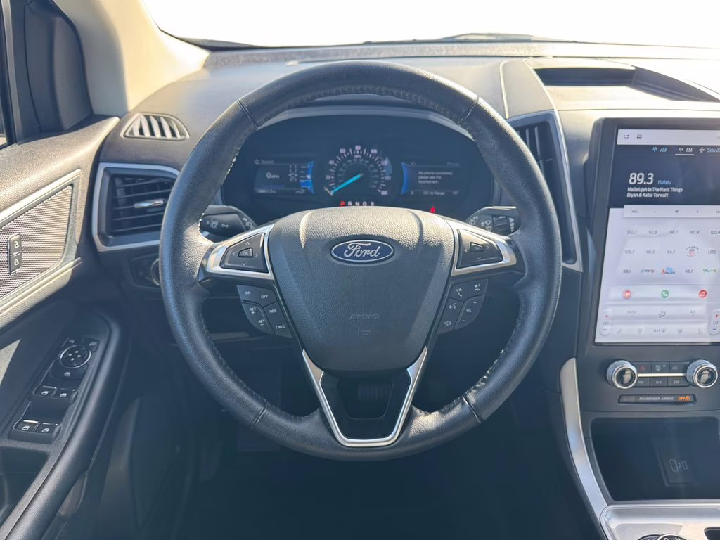 2024 Oxford White Ford Edge SEL AWD SUV