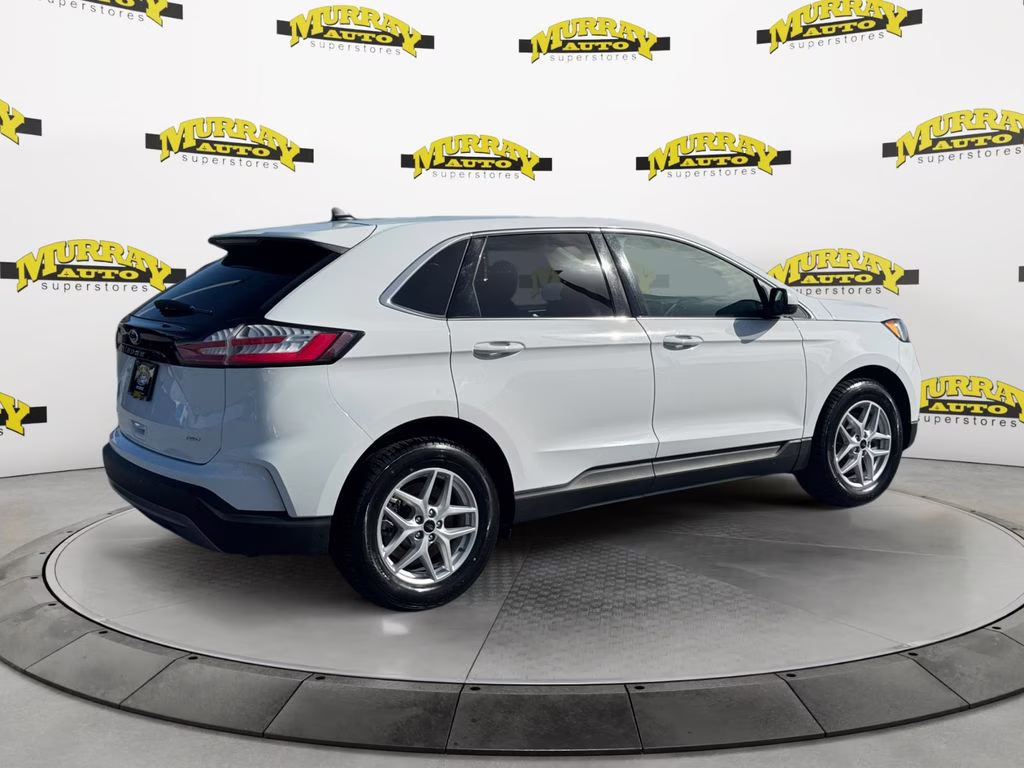 2024 Oxford White Ford Edge SEL AWD SUV