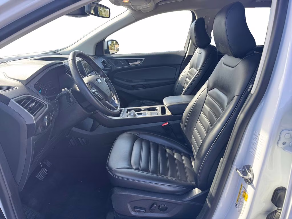 2024 Oxford White Ford Edge SEL AWD SUV