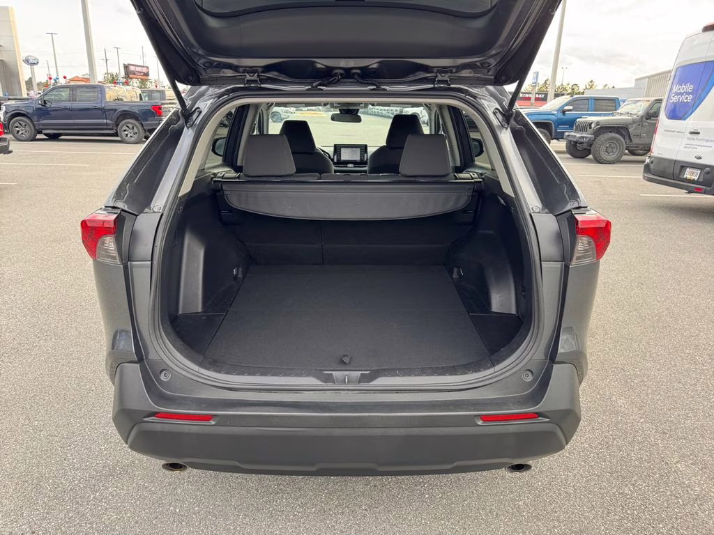 2020 Magnetic Gray Metallic Toyota RAV4 XLE FWD SUV