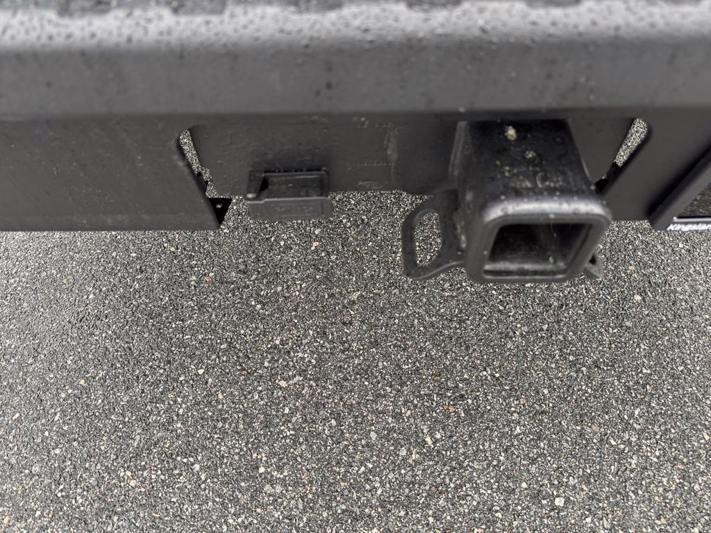 2023 Oxford White Ford Maverick Lariat AWD Truck