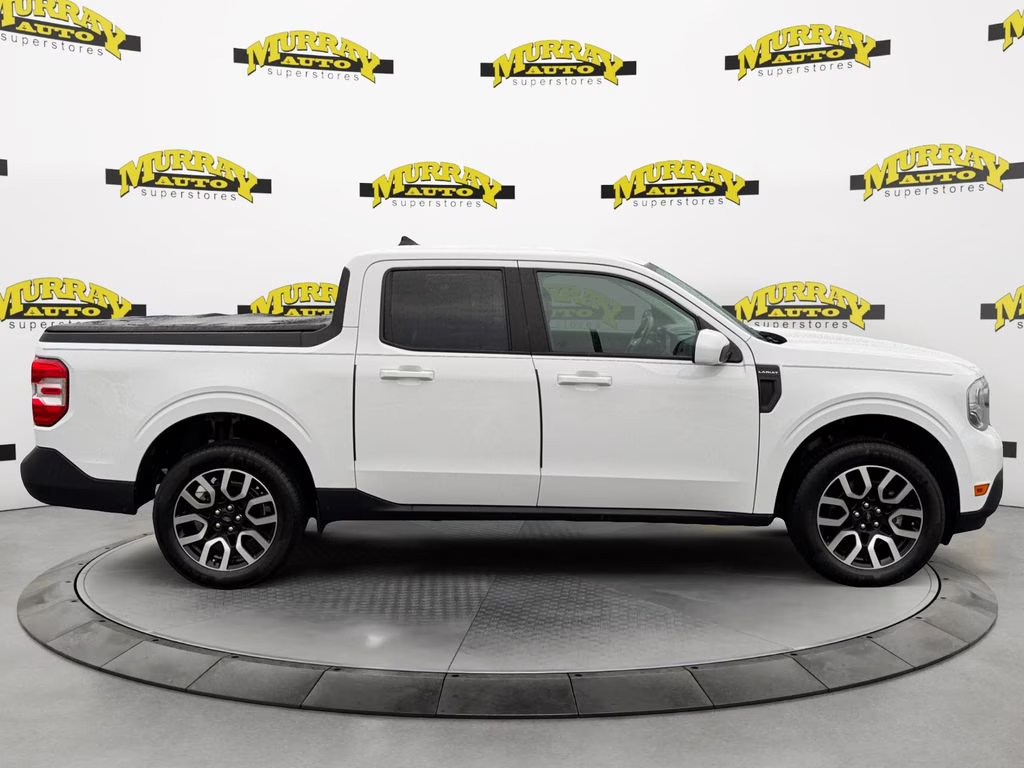2023 Oxford White Ford Maverick Lariat AWD Truck