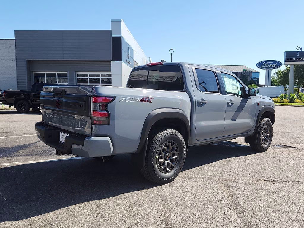 2026 Boulder Gray Pearl Nissan Frontier PRO-4X 4X4 Truck