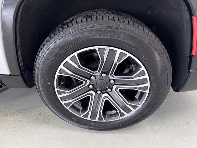 2023 Silver Zynith Jeep Wagoneer Base 4X4 SUV