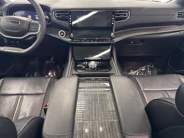 2022 Bright White Clearcoat Jeep Wagoneer Series II 4X4 SUV