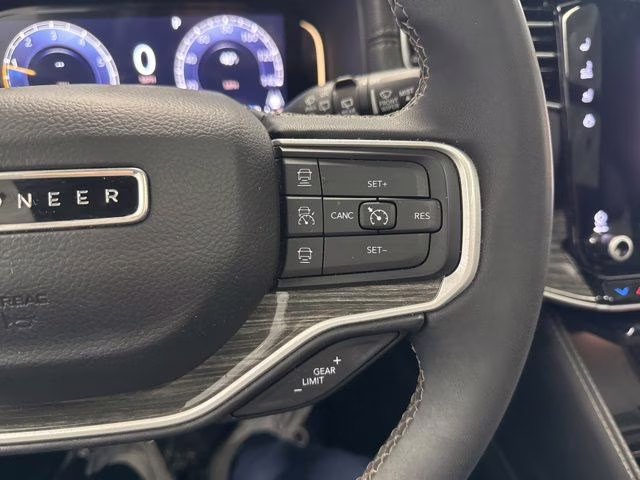 2022 Bright White Clearcoat Jeep Wagoneer Series II 4X4 SUV