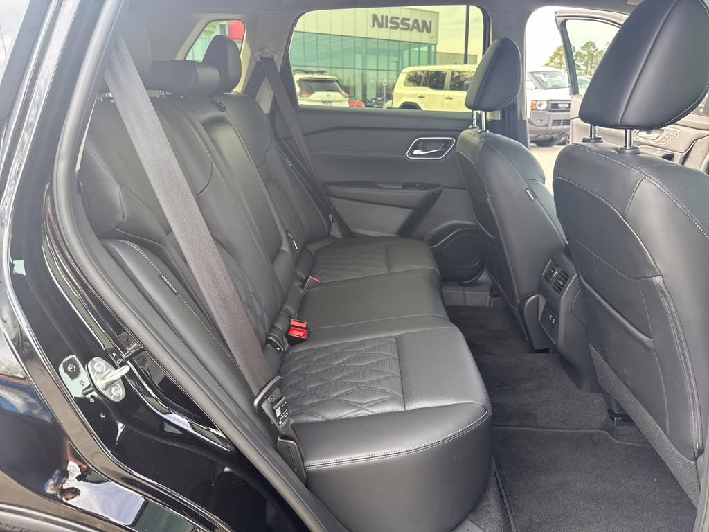 2025 Super Black Nissan Rogue Platinum FWD SUV
