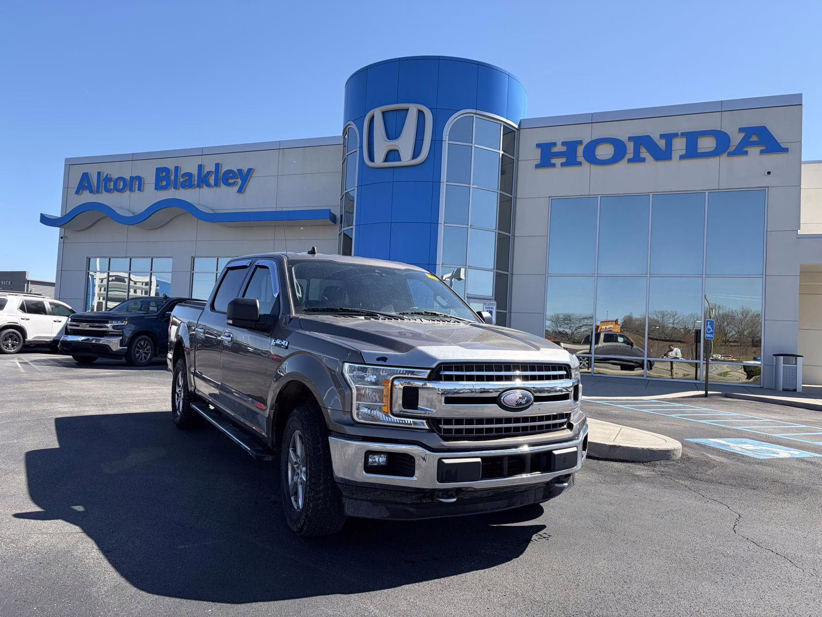 2019 Abyss Gray Metallic Ford F-150 XLT 4X4 Truck
