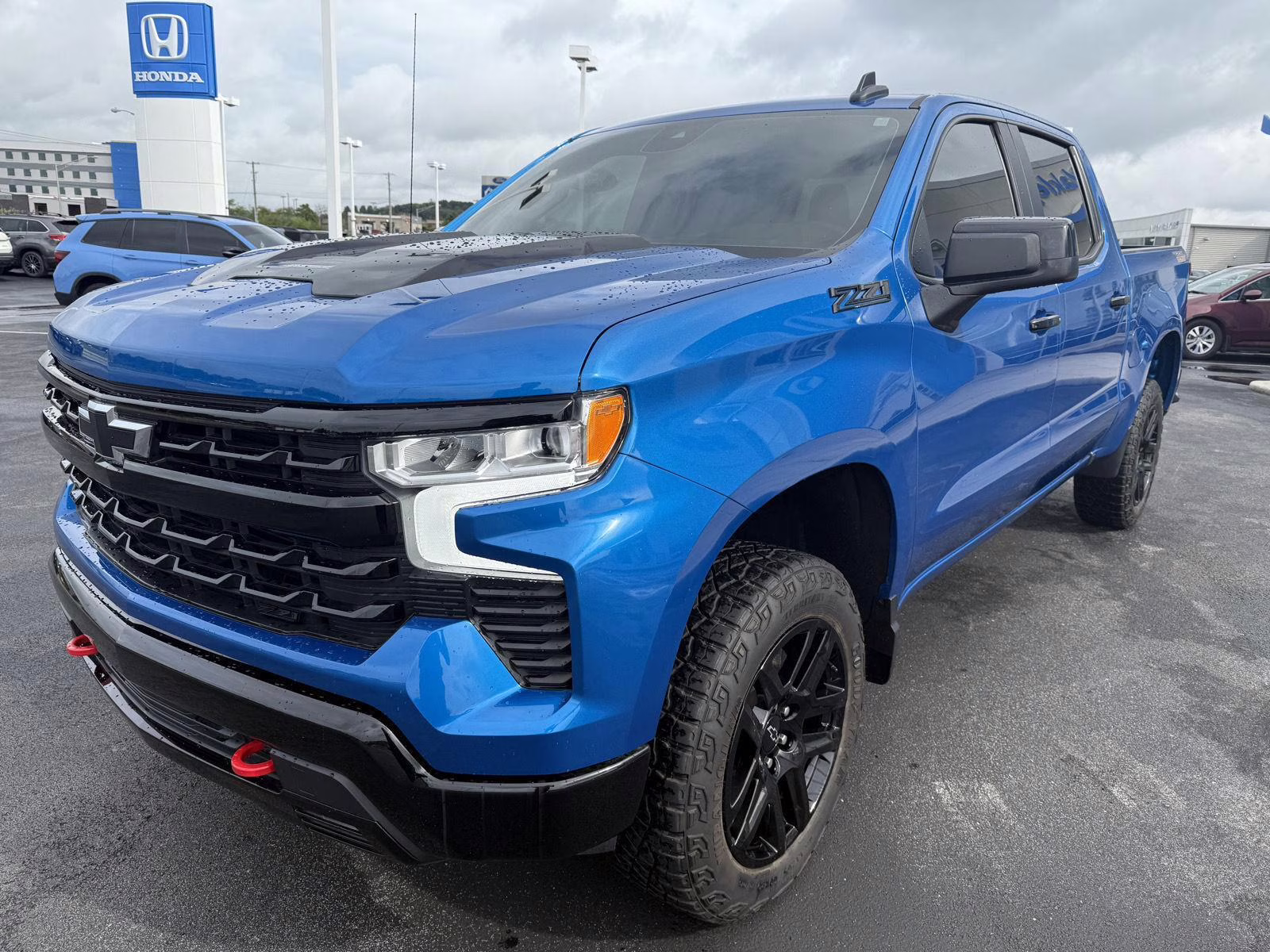 2023 Glacier Blue Metallic Chevrolet Silverado 1500 LT Trail Boss 4X4 Truck