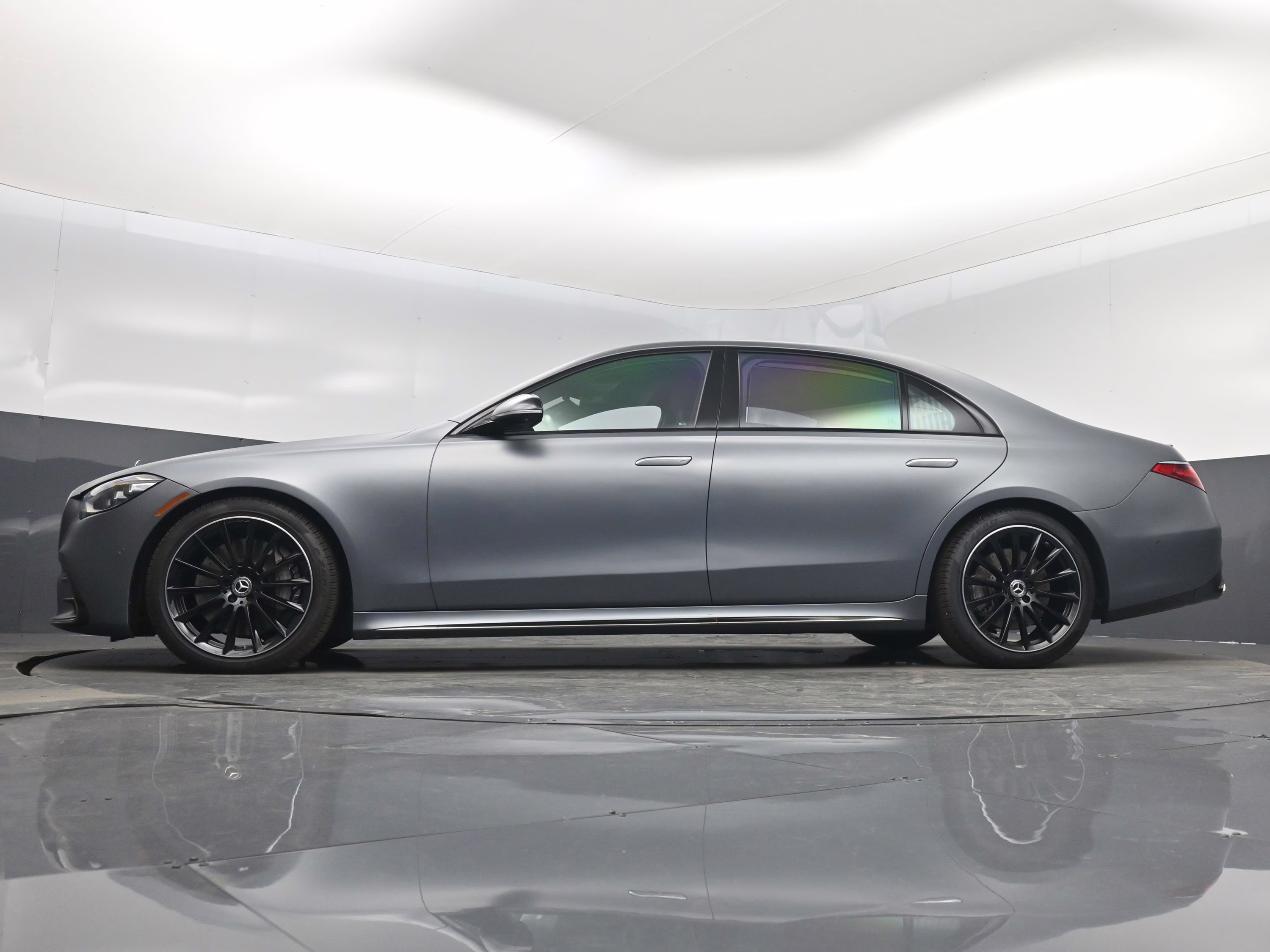 2023 MANUFAKTUR Selenite Gray Magno Mercedes-Benz S-Class S 580 AWD Sedan