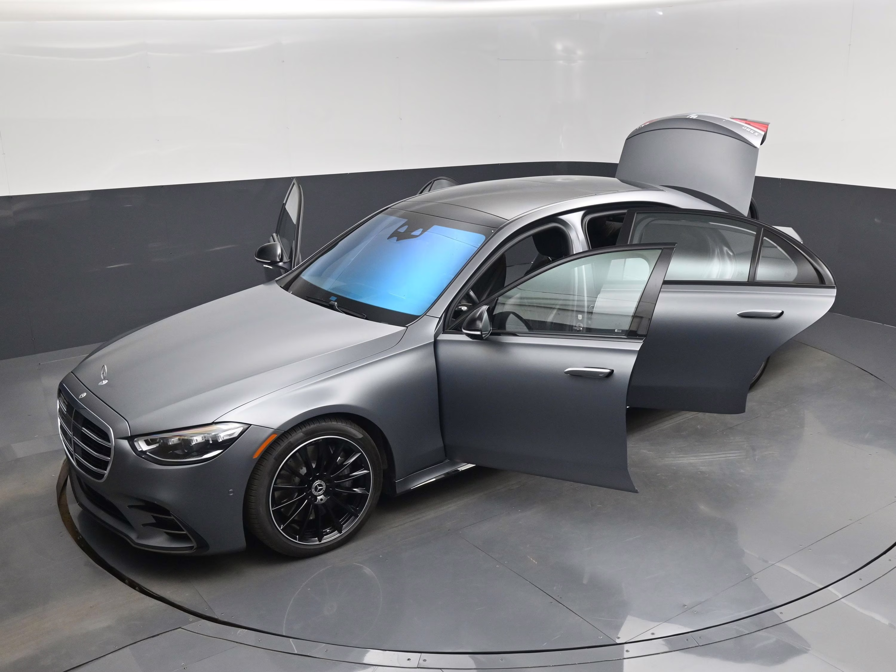 2023 MANUFAKTUR Selenite Gray Magno Mercedes-Benz S-Class S 580 AWD Sedan