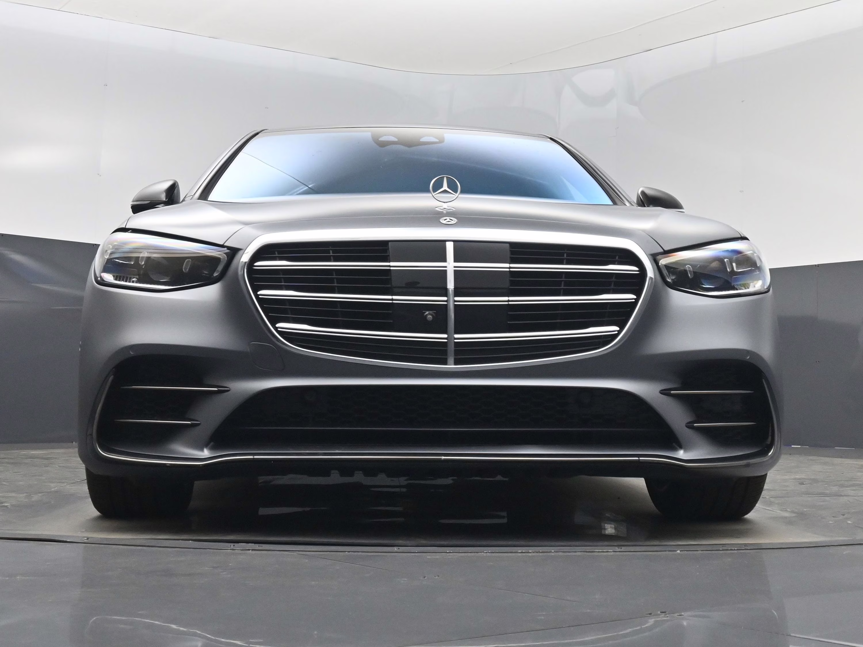 2023 MANUFAKTUR Selenite Gray Magno Mercedes-Benz S-Class S 580 AWD Sedan