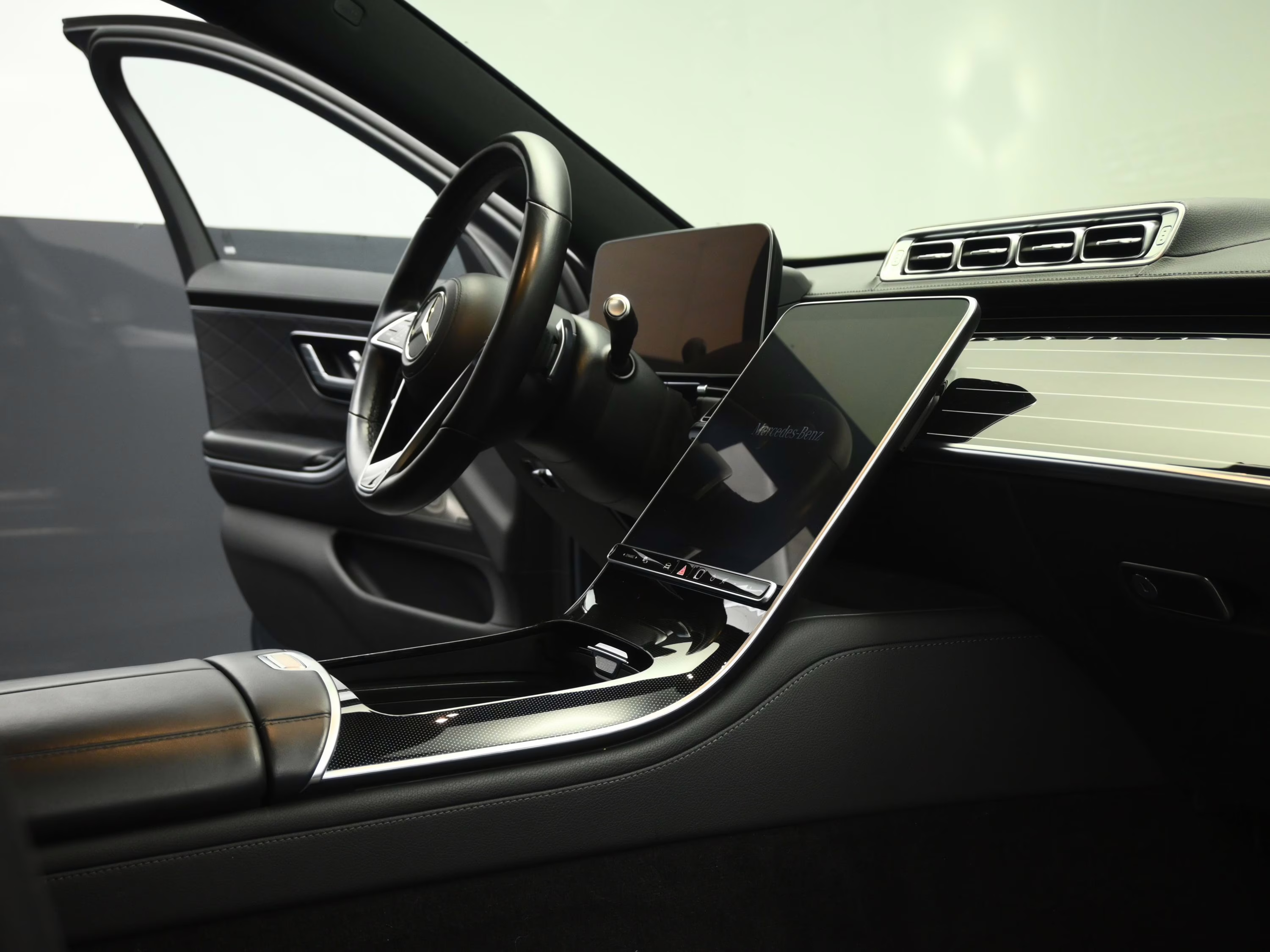 2023 MANUFAKTUR Selenite Gray Magno Mercedes-Benz S-Class S 580 AWD Sedan