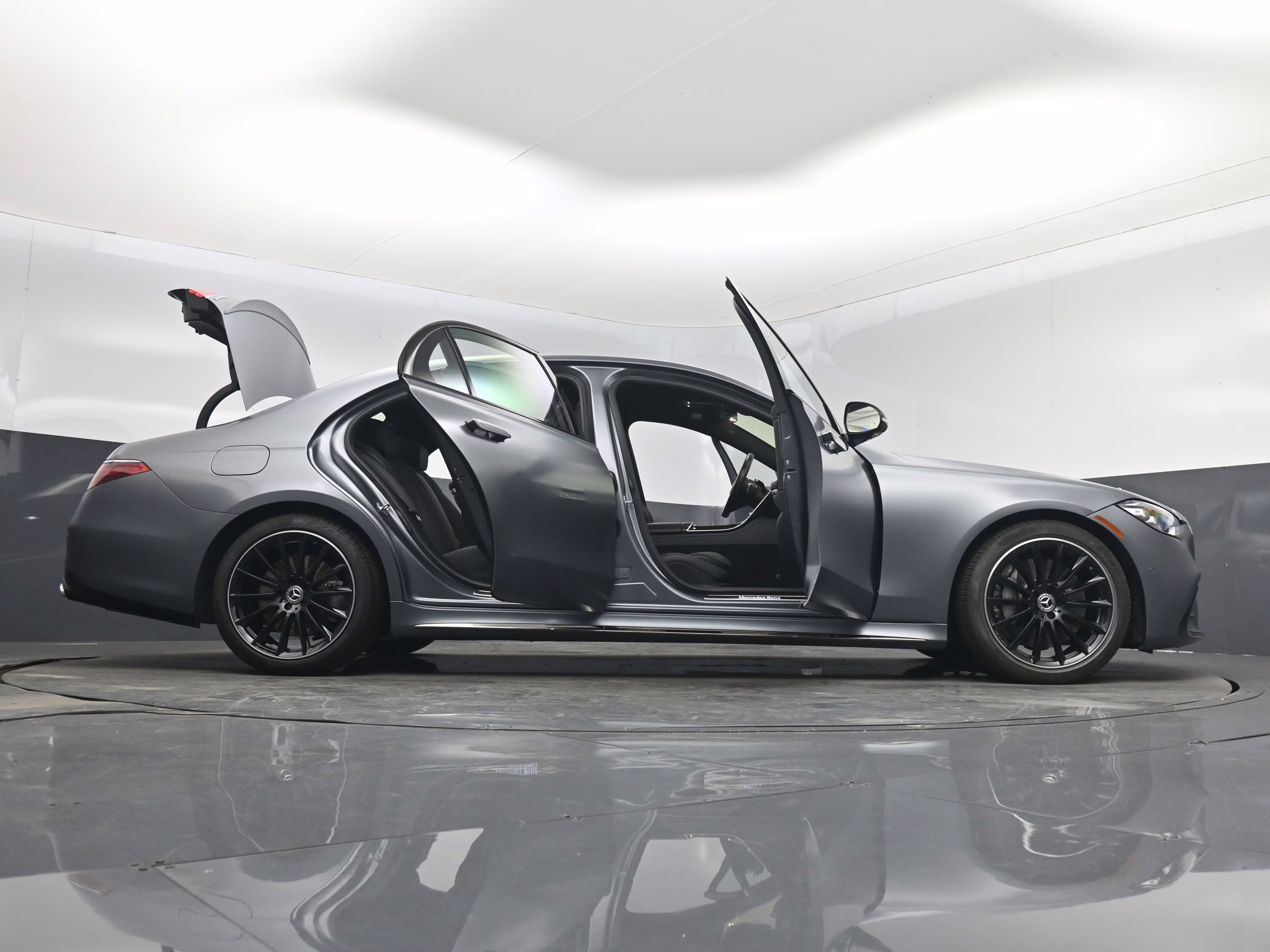 2023 MANUFAKTUR Selenite Gray Magno Mercedes-Benz S-Class S 580 AWD Sedan