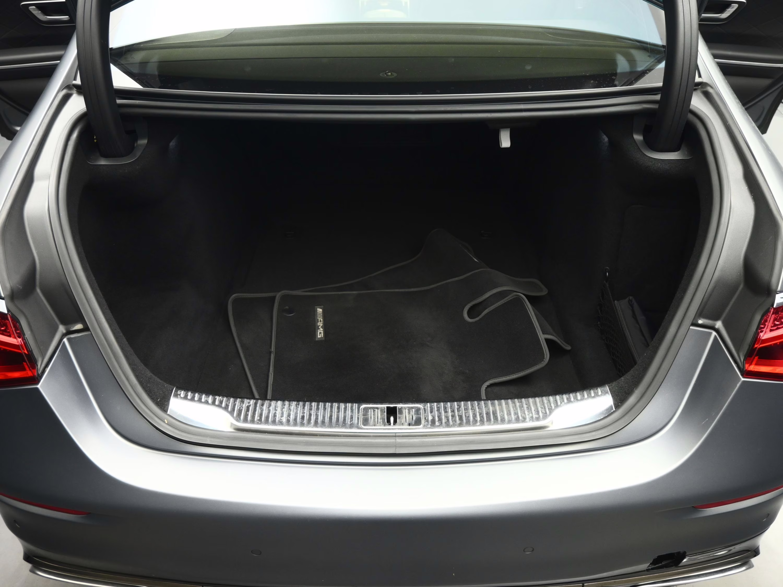 2023 MANUFAKTUR Selenite Gray Magno Mercedes-Benz S-Class S 580 AWD Sedan