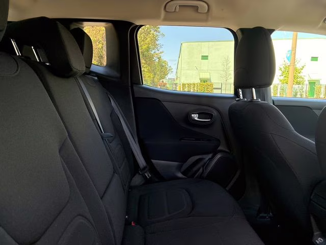 2021 Jetset Blue Clearcoat Jeep Renegade Latitude 4X4 SUV