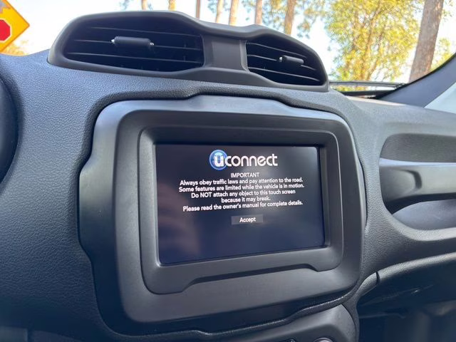 2021 Jetset Blue Clearcoat Jeep Renegade Latitude 4X4 SUV