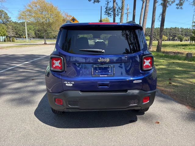 2021 Jetset Blue Clearcoat Jeep Renegade Latitude 4X4 SUV
