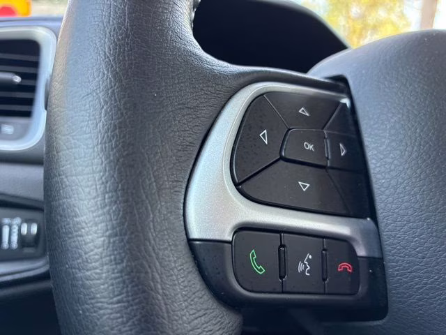 2021 Jetset Blue Clearcoat Jeep Renegade Latitude 4X4 SUV