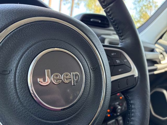 2021 Jetset Blue Clearcoat Jeep Renegade Latitude 4X4 SUV