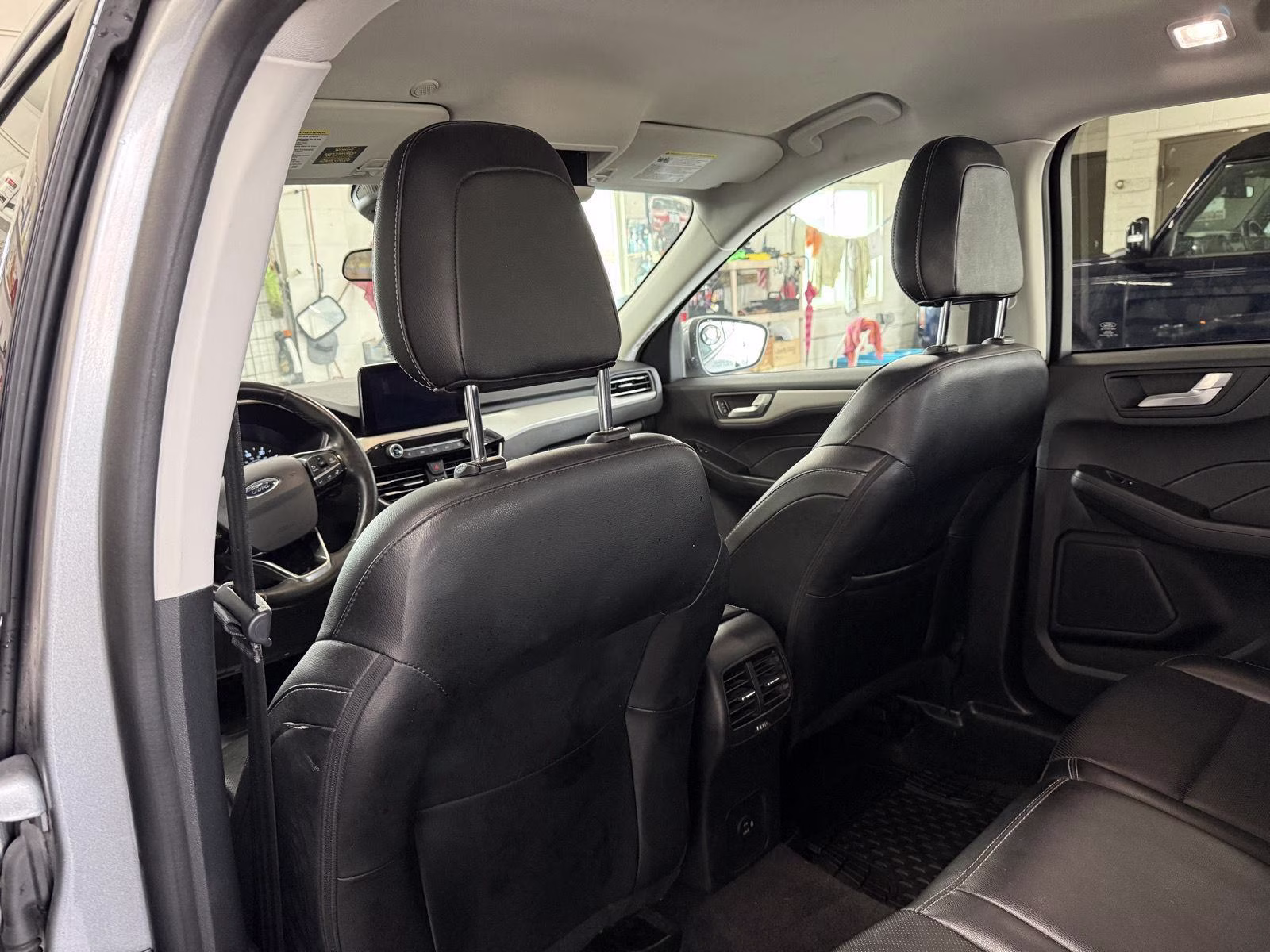 2022 Iconic Silver Metallic Ford Escape SEL FWD SUV