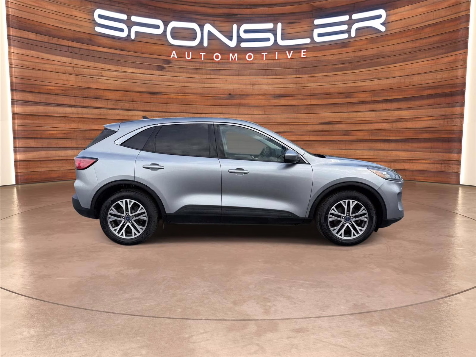 2022 Iconic Silver Metallic Ford Escape SEL FWD SUV