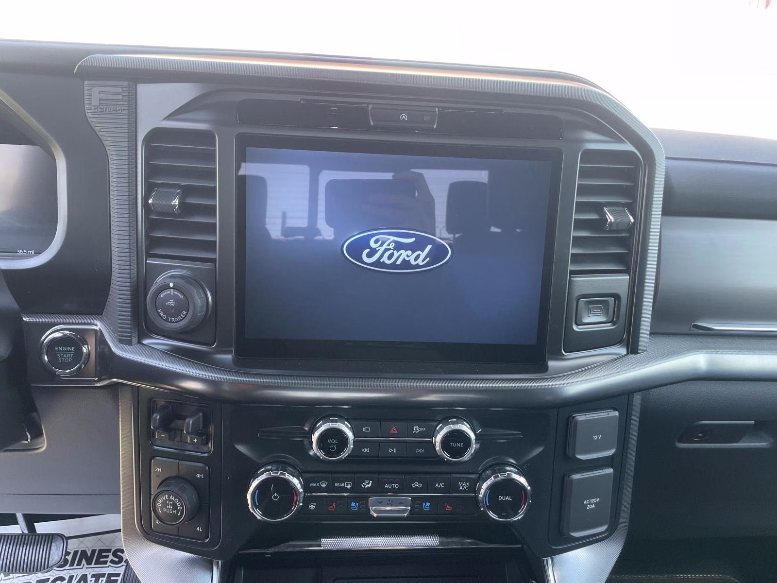 2026 Avalanche Gray Ford F-150 Platinum 4X4 Truck