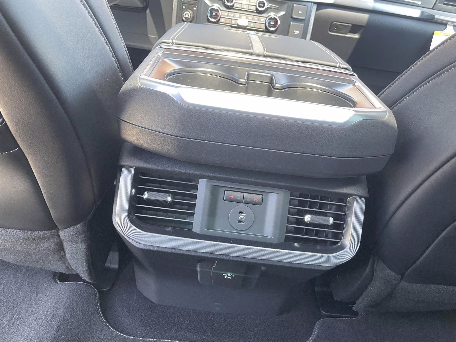 2026 Avalanche Ford F-150 Platinum 4X4 Truck