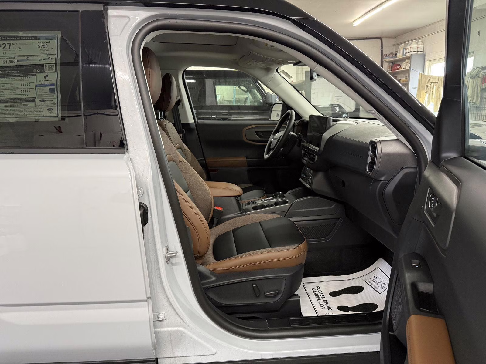 2026 Space White Metallic Ford Bronco Sport Outer Banks 4X4 SUV