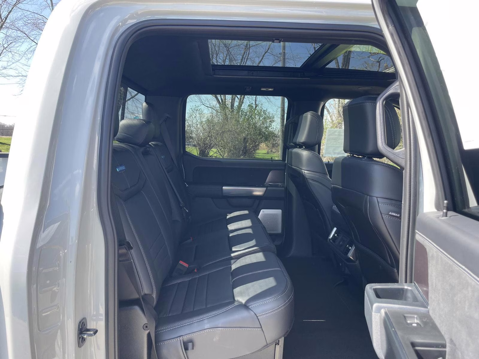 2026 Avalanche Ford F-150 Platinum 4X4 Truck