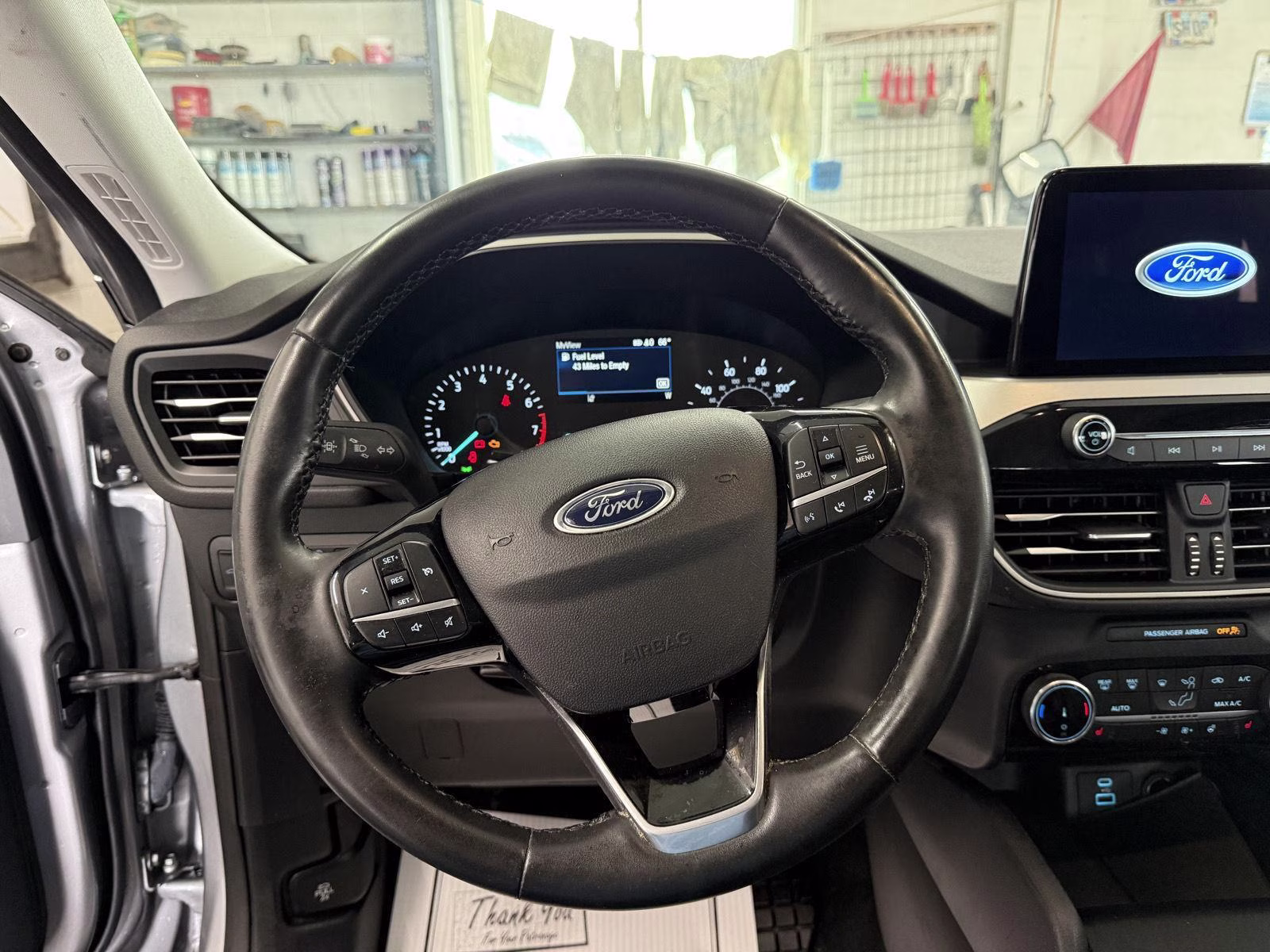 2022 Iconic Silver Metallic Ford Escape SEL FWD SUV
