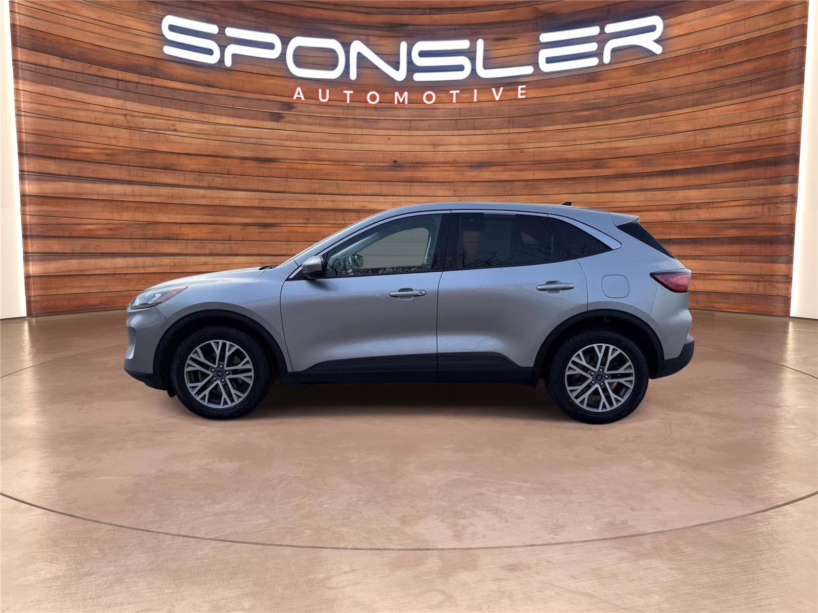 2022 Iconic Silver Metallic Ford Escape SEL FWD SUV