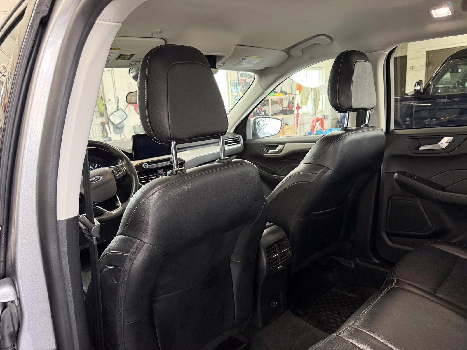 2022 Iconic Silver Metallic Ford Escape SEL FWD SUV