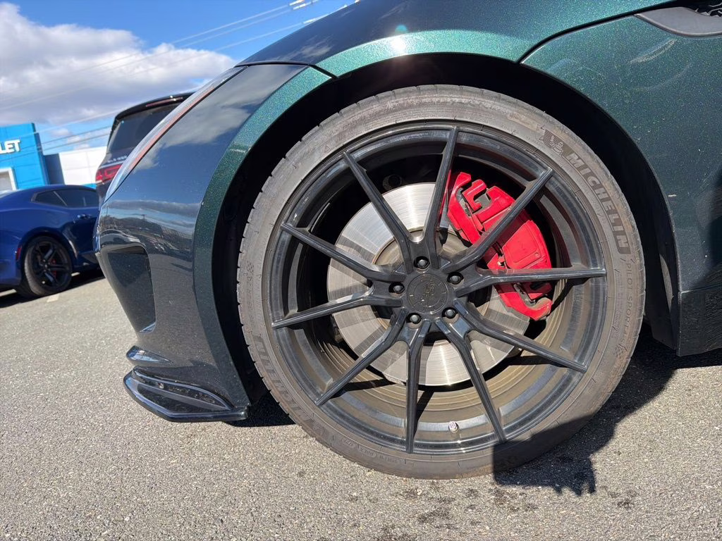 2016 British Racing Green Metallic Jaguar F-TYPE R AWD Coupe