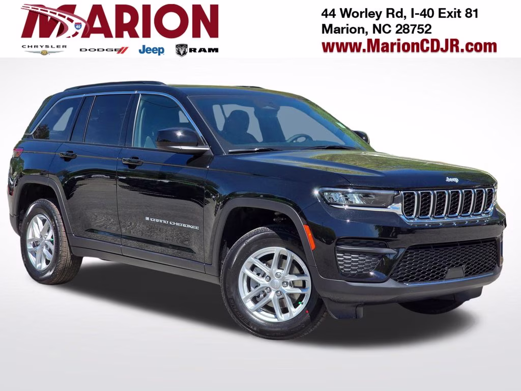 2026 Diamond Black Crystal Pearlcoat Jeep Grand Cherokee Laredo X 4X4 SUV