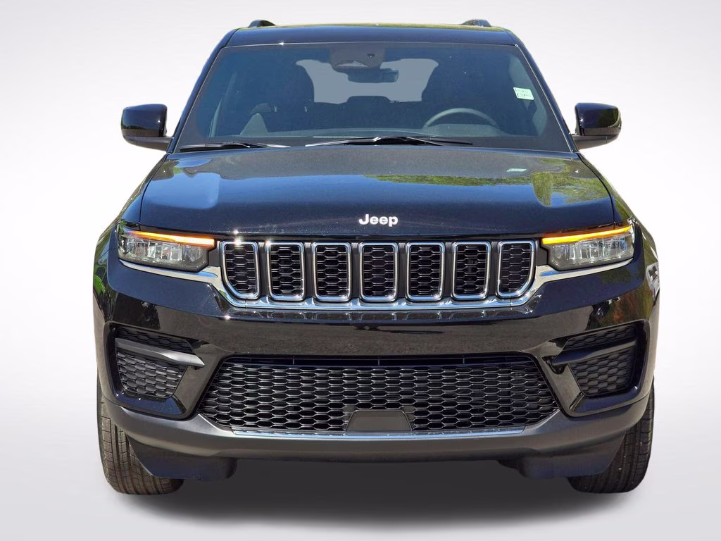 2026 Diamond Black Crystal Pearlcoat Jeep Grand Cherokee Laredo X 4X4 SUV