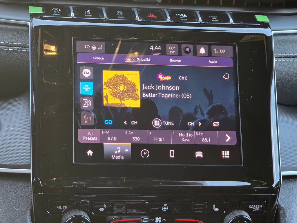 2026 Diamond Black Crystal Pearlcoat Jeep Grand Cherokee Laredo X 4X4 SUV