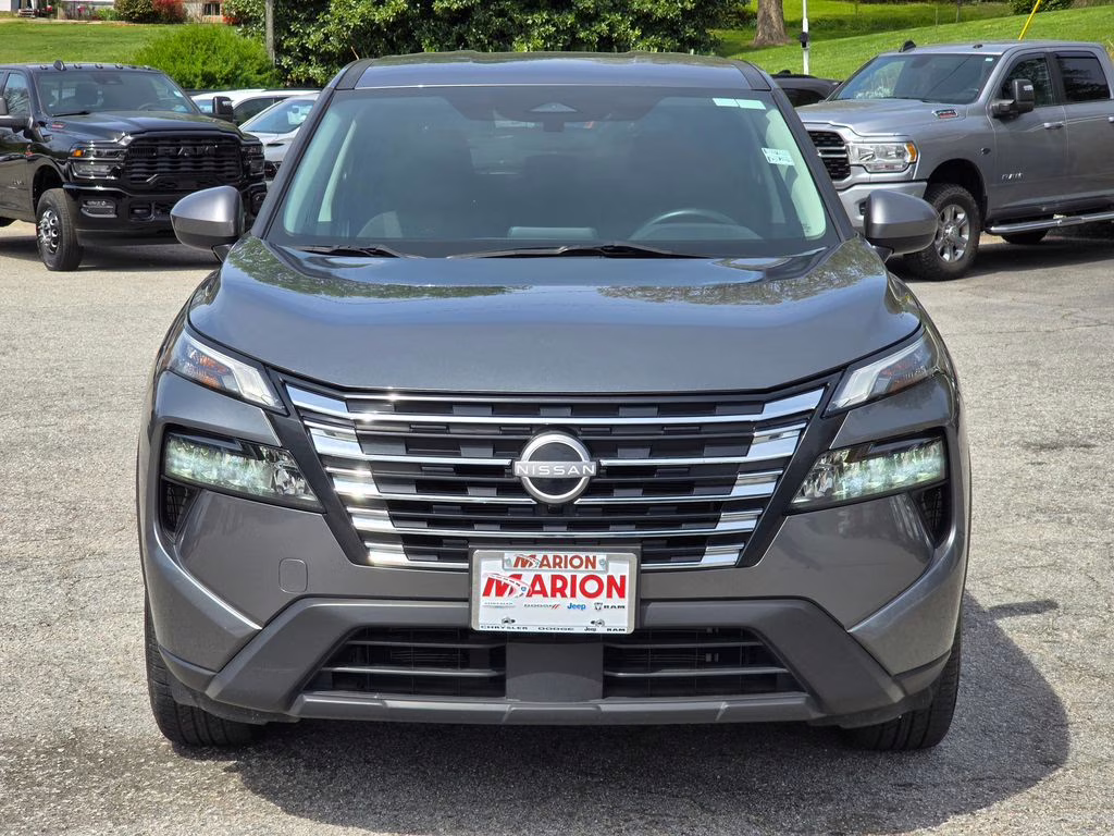 2024 Gun Metallic Nissan Rogue SV AWD SUV