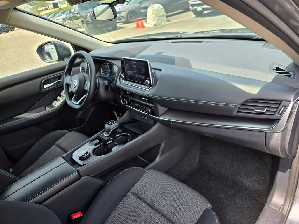 2024 Gun Metallic Nissan Rogue SV AWD SUV