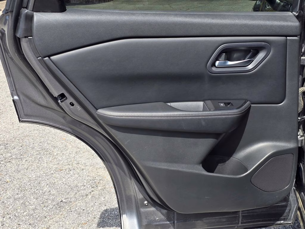 2024 Gun Metallic Nissan Rogue SV AWD SUV