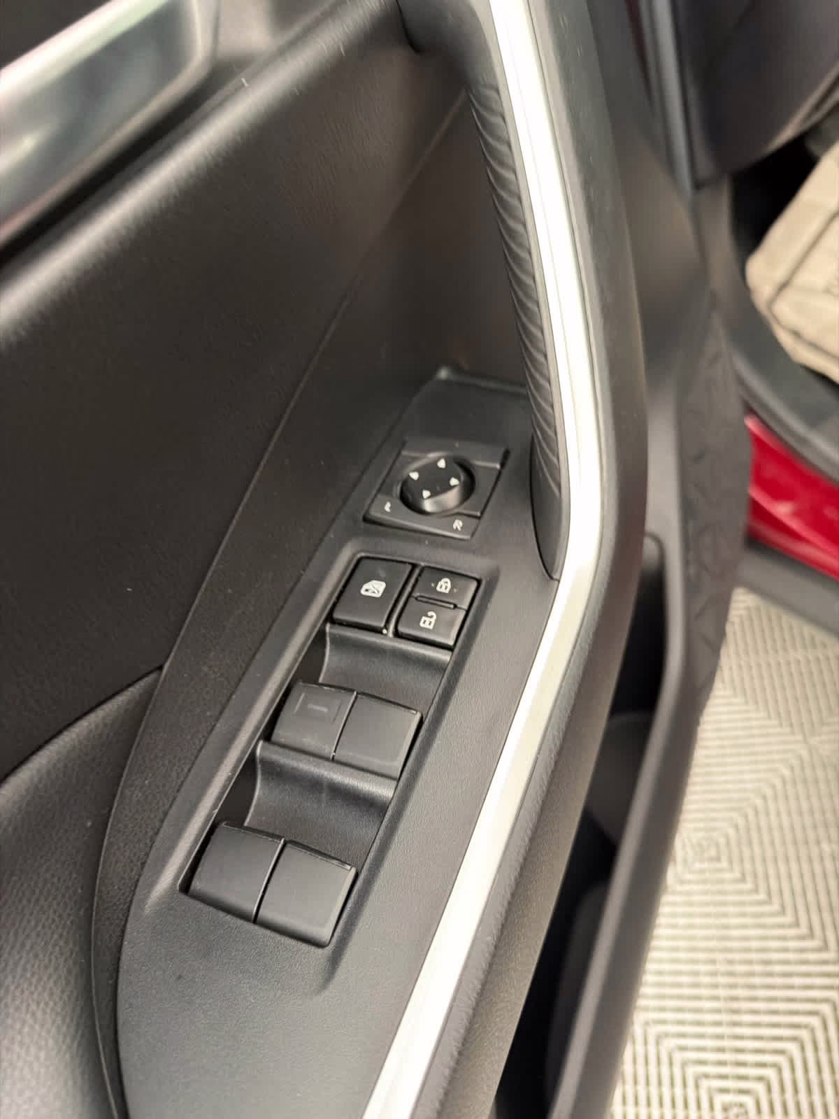 2021 Ruby Flare Pearl Toyota RAV4 Hybrid XLE AWD SUV