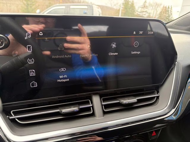 2026 White Chevrolet Trax 2RS FWD SUV