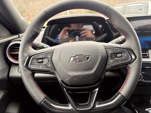 2026 White Chevrolet Trax 2RS FWD SUV