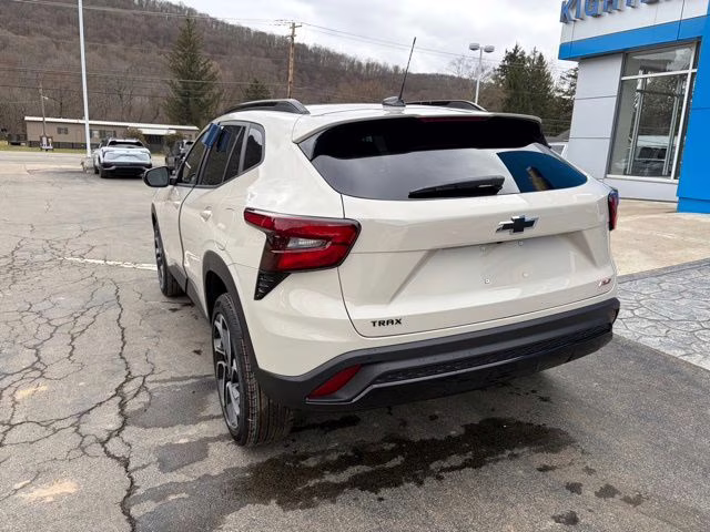 2026 White Chevrolet Trax 2RS FWD SUV