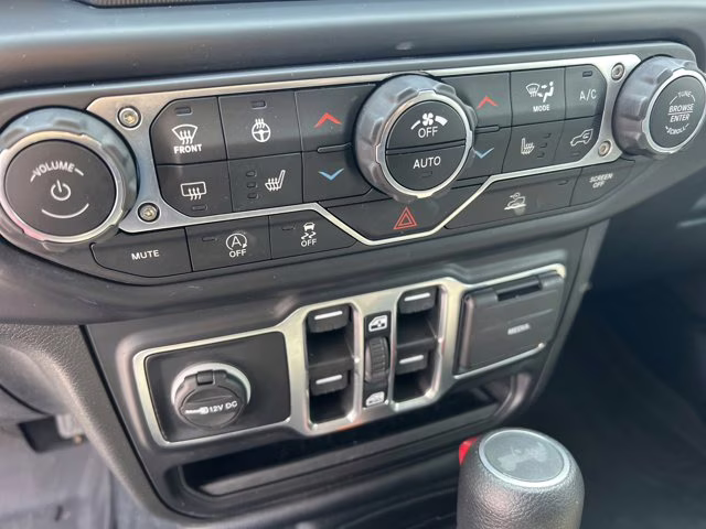 2022 Bright White Clearcoat Jeep Wrangler Unlimited Sport Altitude 4X4 Convertible