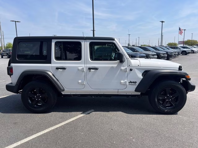 2022 Bright White Clearcoat Jeep Wrangler Unlimited Sport Altitude 4X4 Convertible