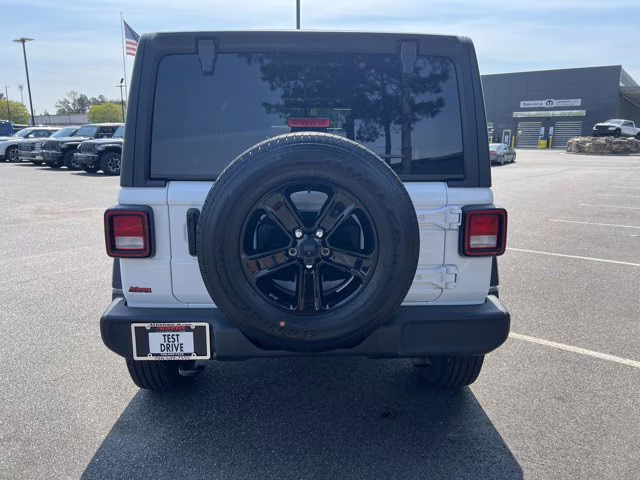 2022 Bright White Clearcoat Jeep Wrangler Unlimited Sport Altitude 4X4 Convertible