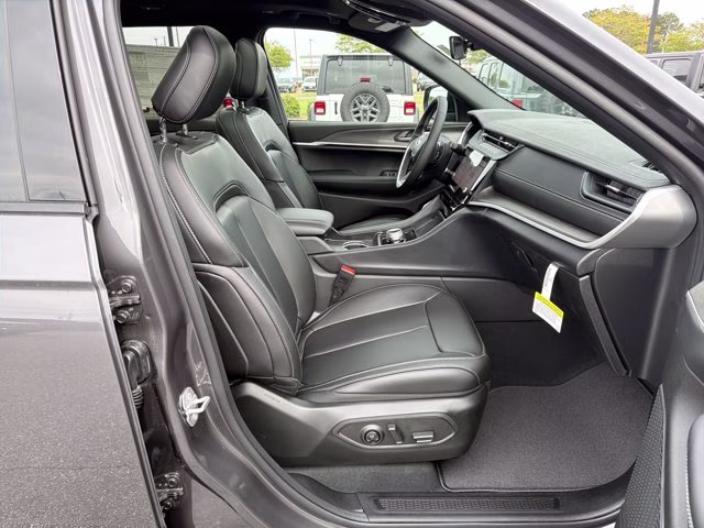 2026 Baltic Gray Metallic Clearcoat Jeep Grand Cherokee L Limited RWD SUV