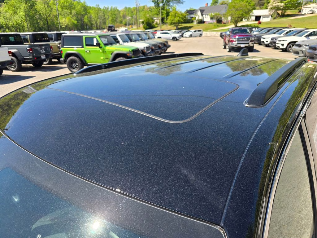 2026 Diamond Black Crystal Pearlcoat Jeep Grand Cherokee Laredo X 4X4 SUV