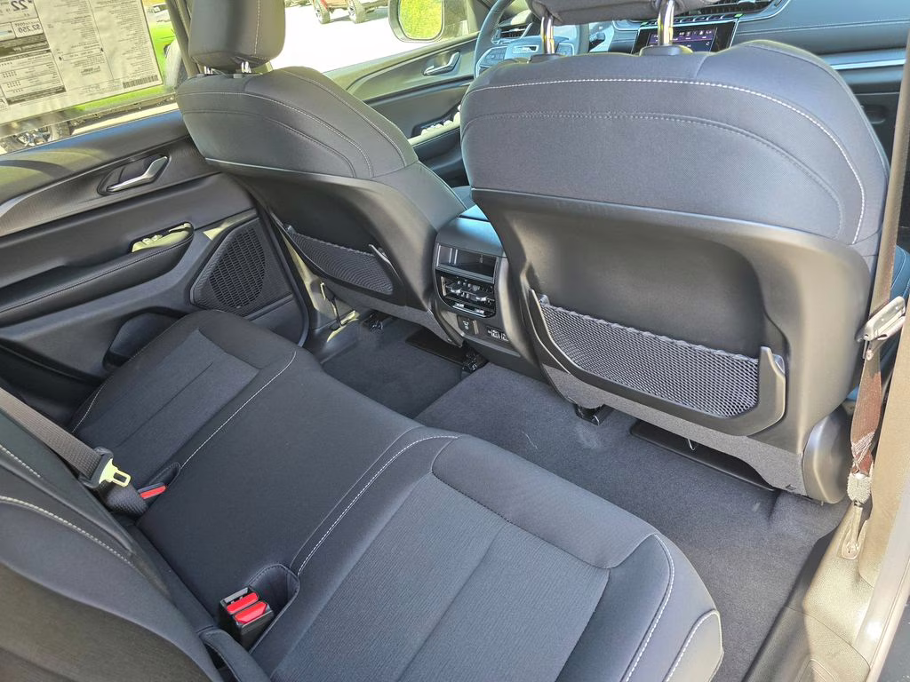 2026 Diamond Black Crystal Pearlcoat Jeep Grand Cherokee Laredo X 4X4 SUV